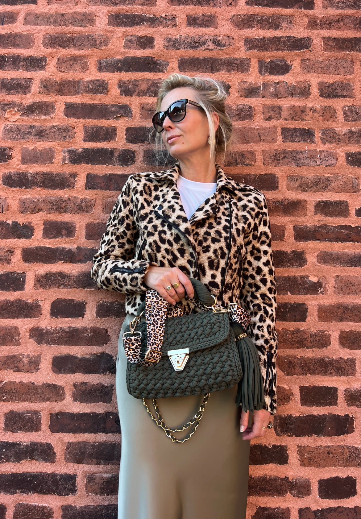 A/W 25 Leopard Strap Versatile